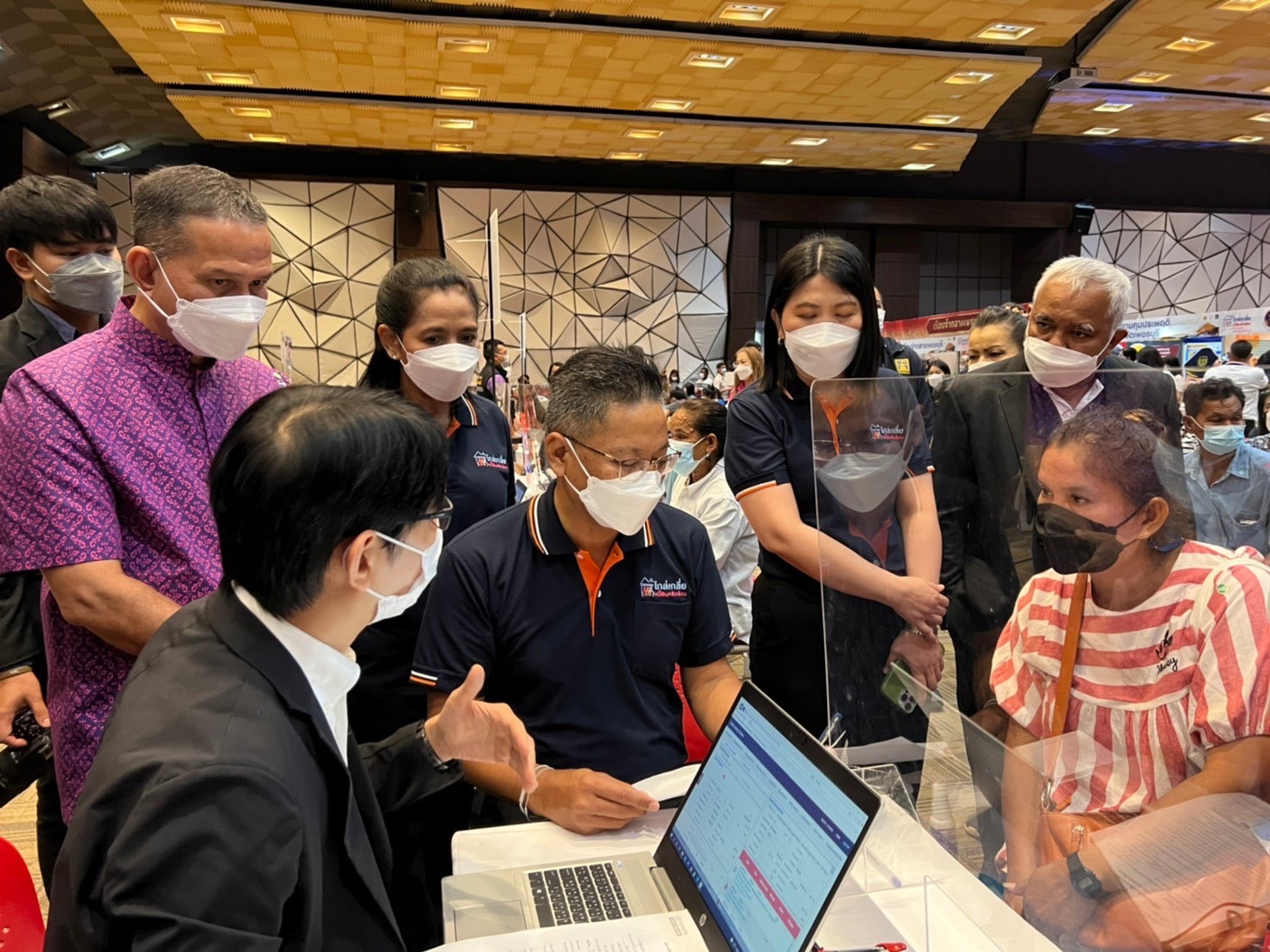 รองปลัดกระทรวงยุติธรรม ช่วยเหลือพี่น้องชาวเพชรบุรีได้สำเร็จทุนทรัพย์กว่า 129 ล้านบาท